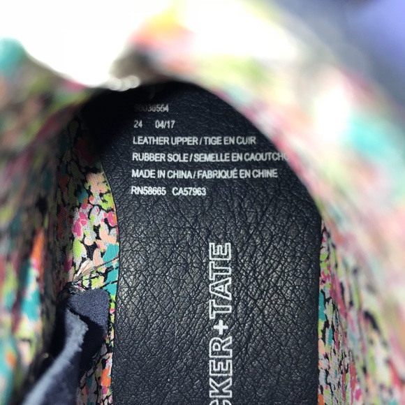 ☀️☀️☀️ 4/$20 Tucker + Tate suede fringe booties! - Picture 8 of 8